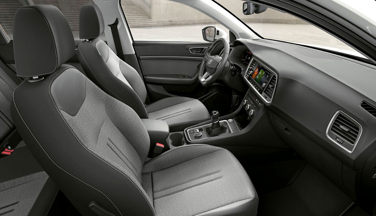 SEAT Ateca Style Freisteller in Energy Blau Interieur