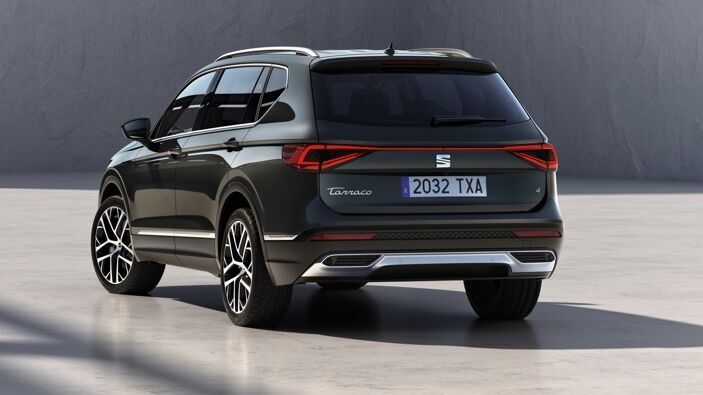 SEAT Tarraco Gebrauchtwagen mit markanter Heckansicht und großzügigem SUV-Design für mehr Raum und Komfort.