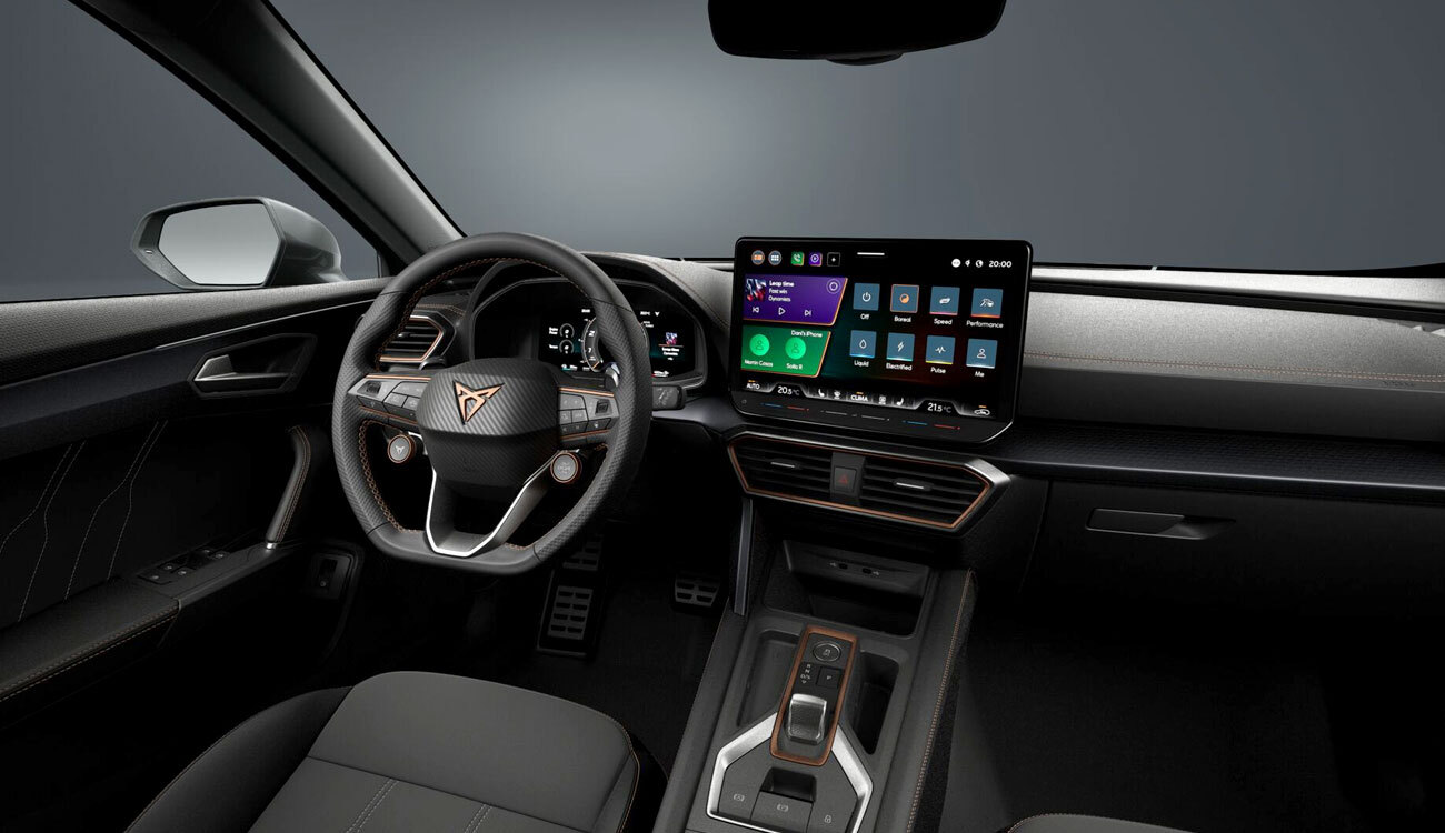 CUPRA Formentor 1.5 e-HYBRID Freisteller in Fiord Blau Interieur