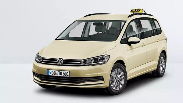 Volkswagen Touran als Taxi-Mietwagenmodell