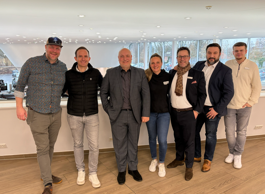 Überstunde x Hülpert