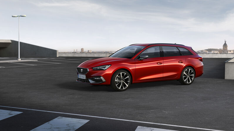 SEAT leon ST in Rot