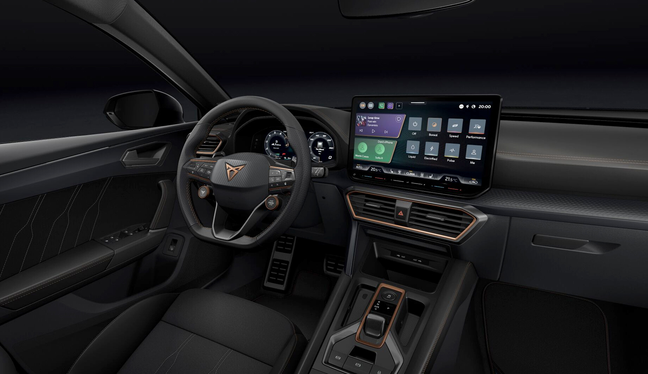 CUPRA Leon 1.5 e-HYBRID Freisteller in Fiord Blau Interieur