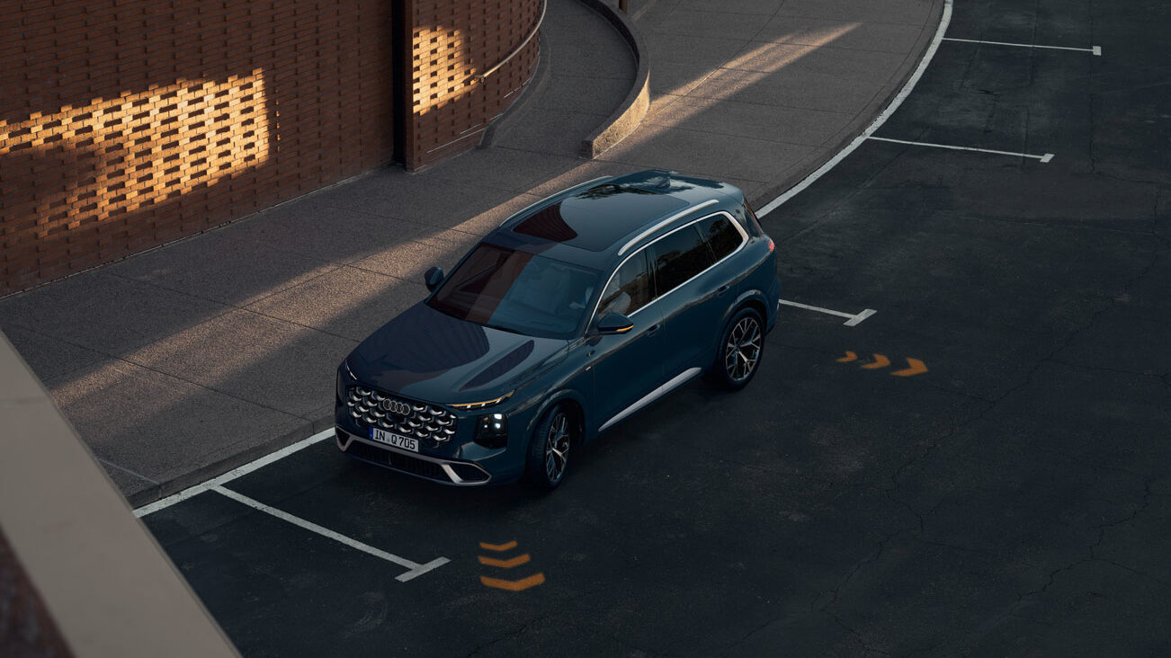 Der neue Audi Q7 2026 SUV von schräg oben
