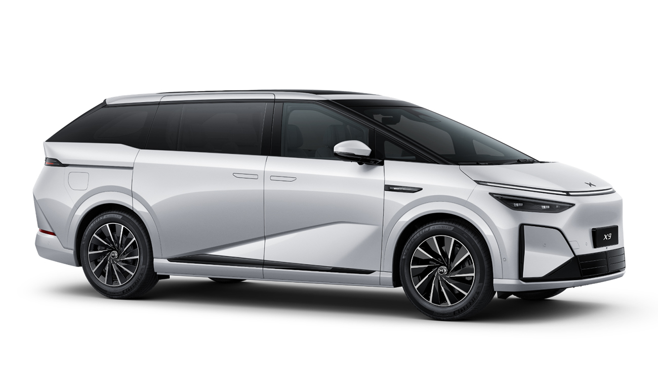 XPENG X9 Fahrzeugbild front
