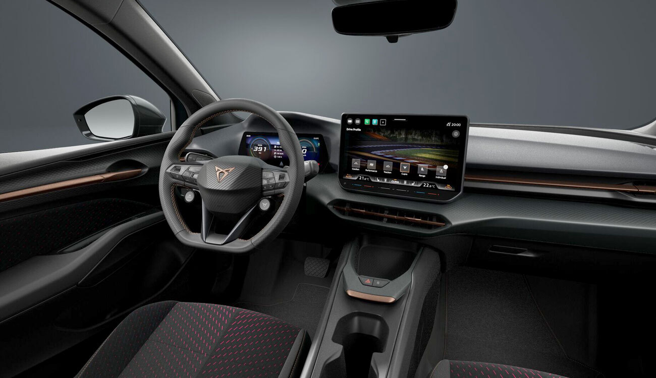 CUPRA Raval Endurance Freisteller in Fiord Blue Interieur