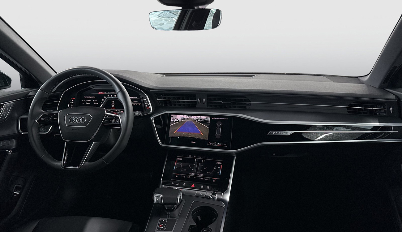 Audi A6 Avant Freisteller in Mythosschwarz Metallic Interieur