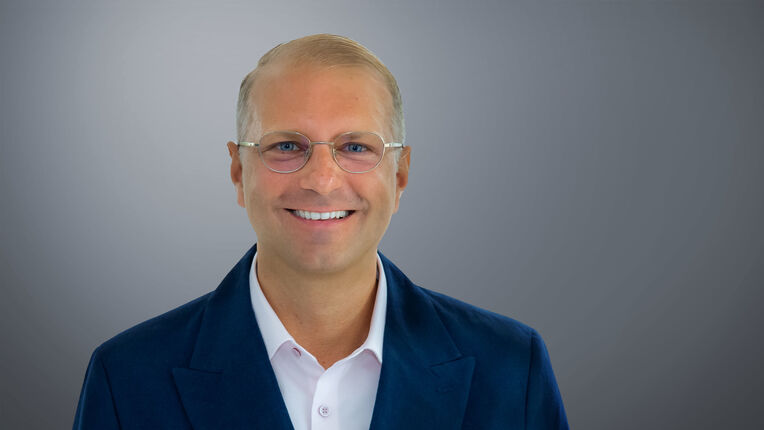 Riccardo Kuhn
