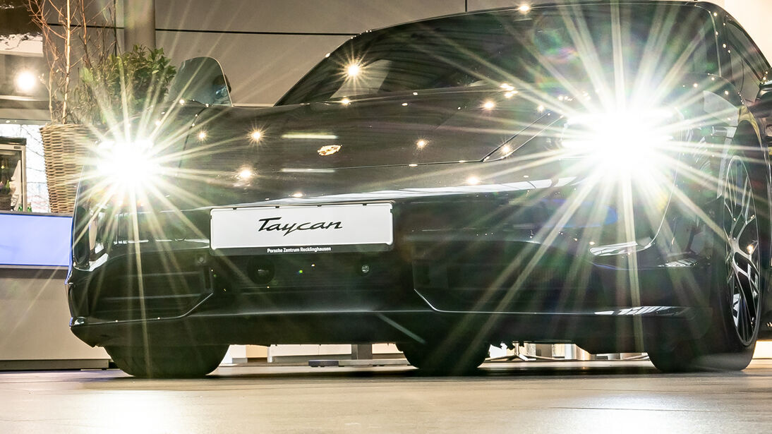 Impressionen der Taycan Premiere im Porsche Zentrum Recklinghausen