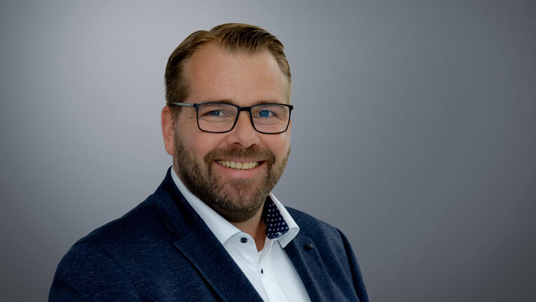 Dennis Adler - Serviceleiter VW und Skoda in Bergkamen