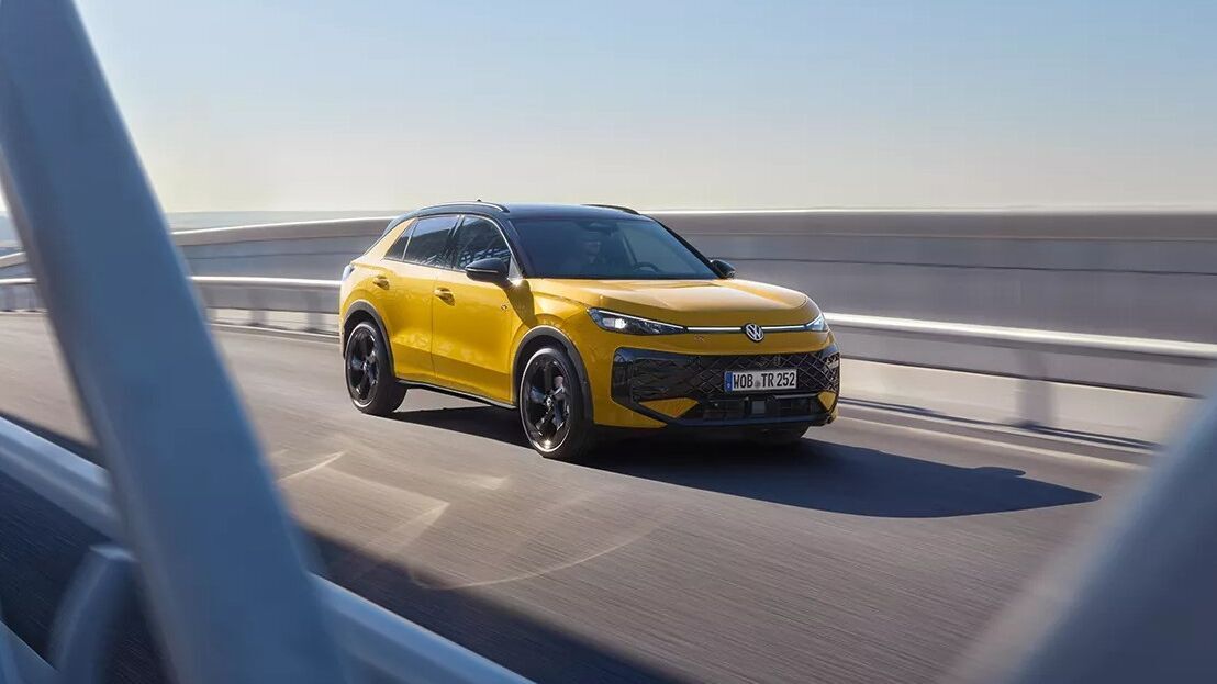 Der neue VW T-Roc R-Line in Gelb