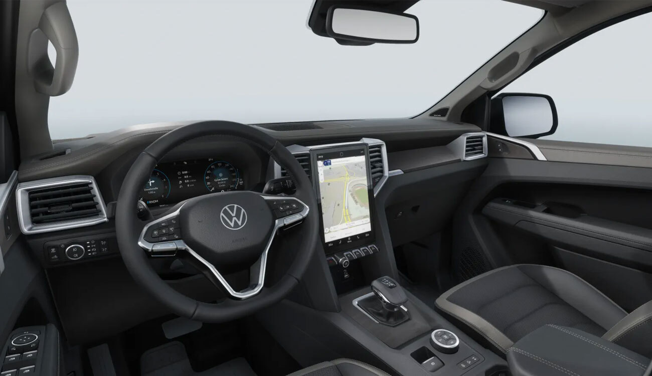 Amarok Style in Bright Beige Metallic Cockpit