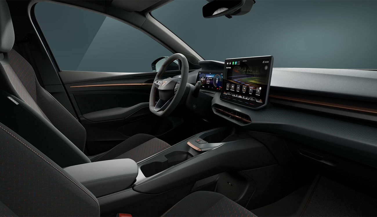 CUPRA Raval Plus in Fiord Blau Innenansicht