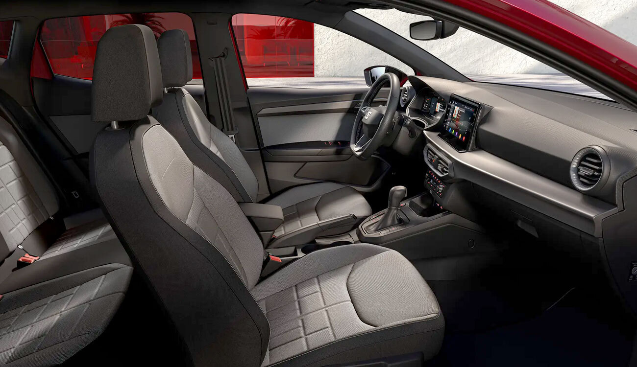 SEAT Ibiza FR Freisteller in Fiord Blau Interieur