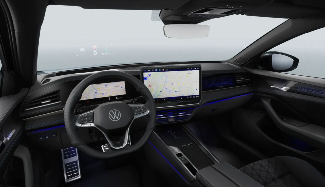 VW Passat R-Line Freisteller in Grenadillschwarz Metallic Interieur
