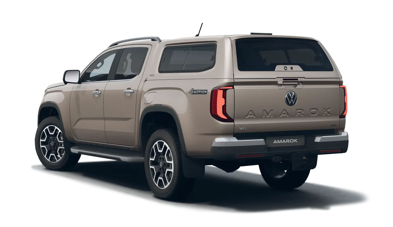 Amarok Style in Bright Beige Metallic Hinteransicht