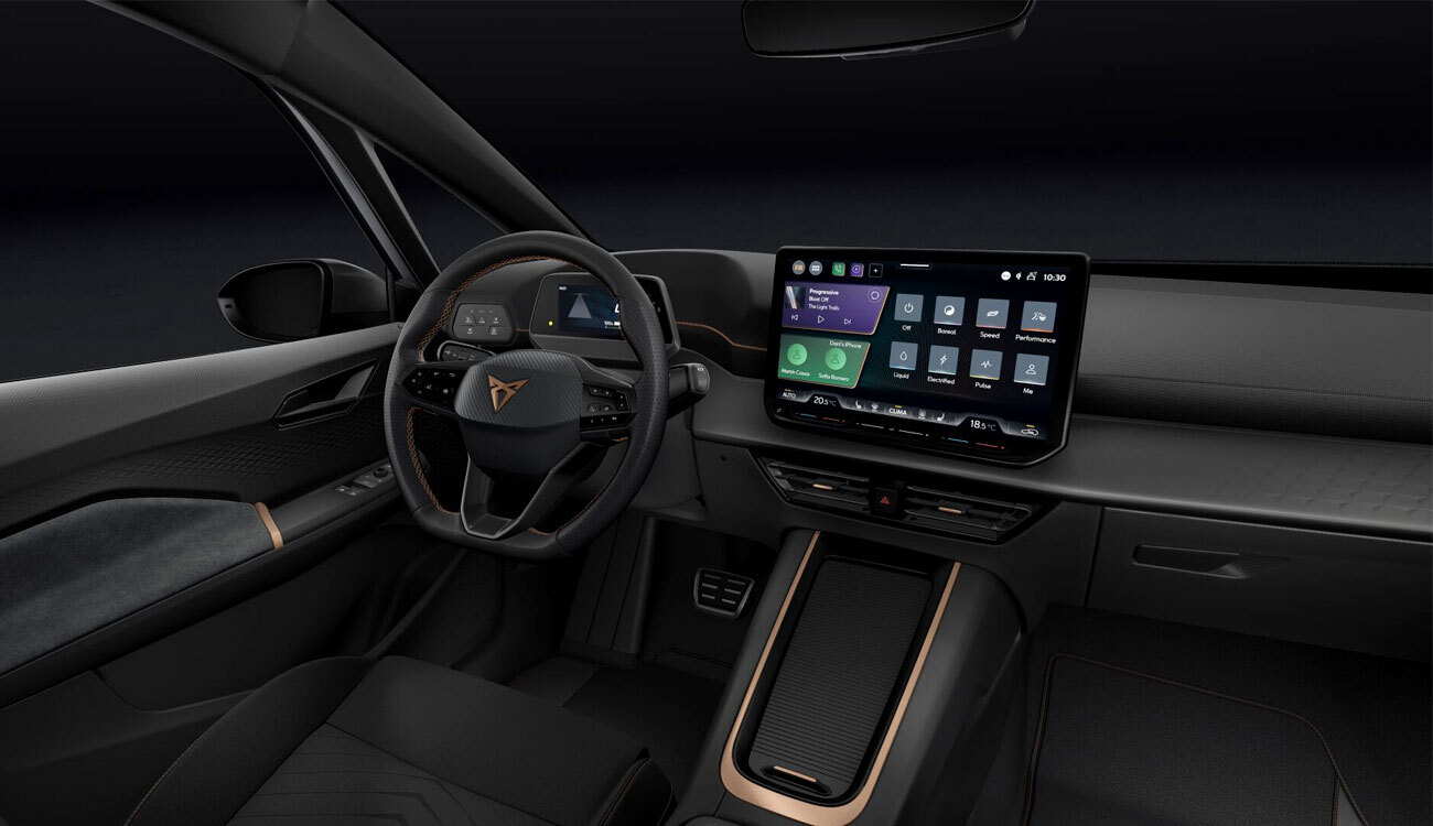 CUPRA Born Freisteller in Geyser Silver Metallic Interieur