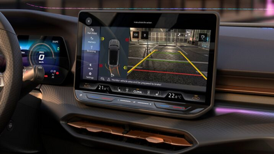 CUPRA Raval Rückfahrkamera angewählt