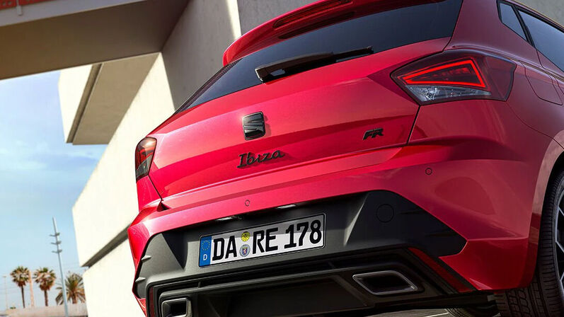Seat Ibiza in Rot Heckansicht