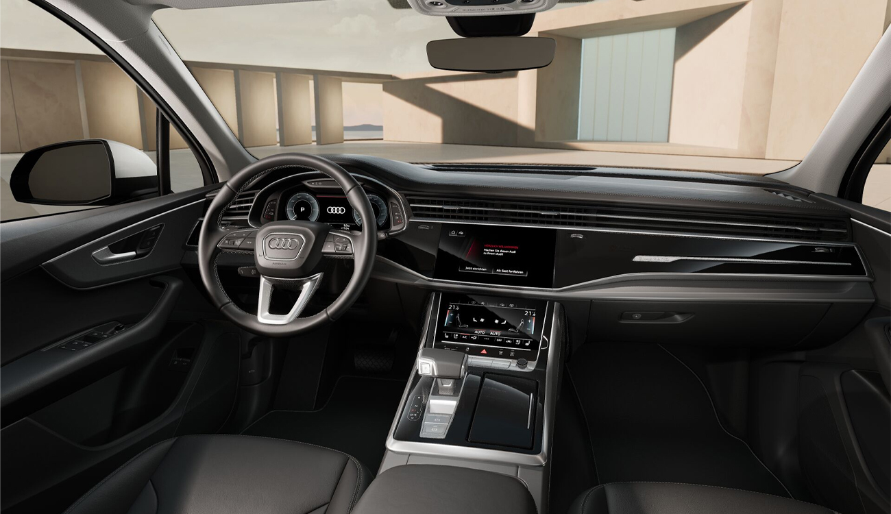 Audi Q7 SUV 55 TFSI e quattro Freisteller in Carraraweiß Interieur
