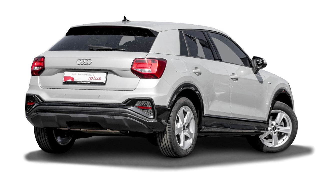 Audi Q2 Freisteller in Tausilber Metallic Heckansicht