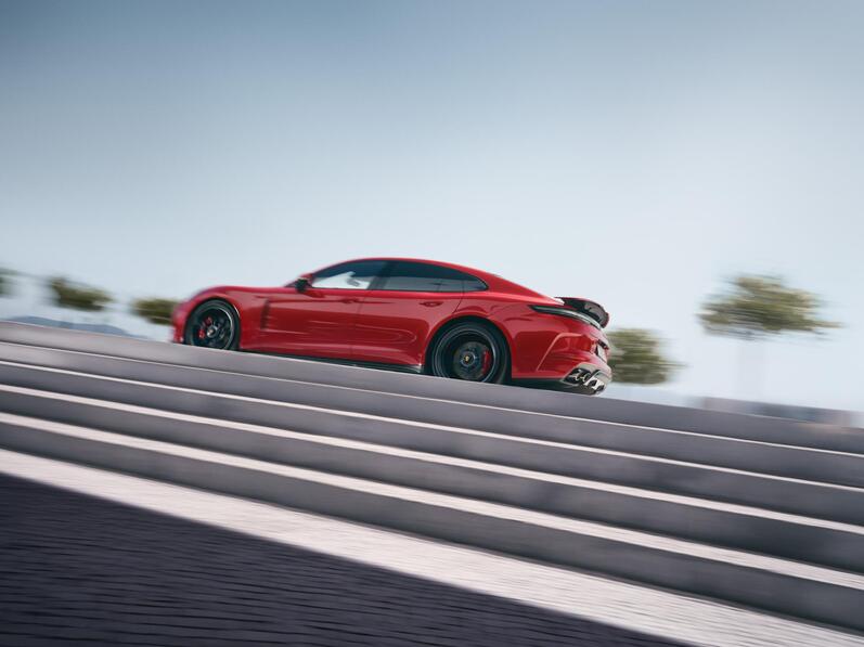 Modellvarianten: Porsche Panamera GTS, Porsche Panamera Turbo, Porsche Panamera 4, Porsche Panamera 4 E 