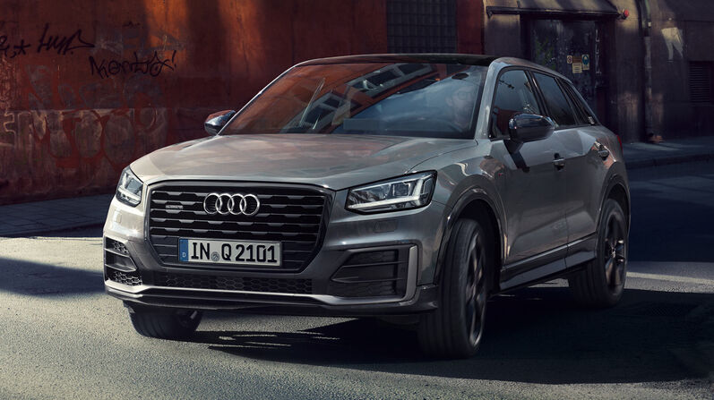 Audi Q2 Neuwagen in grau